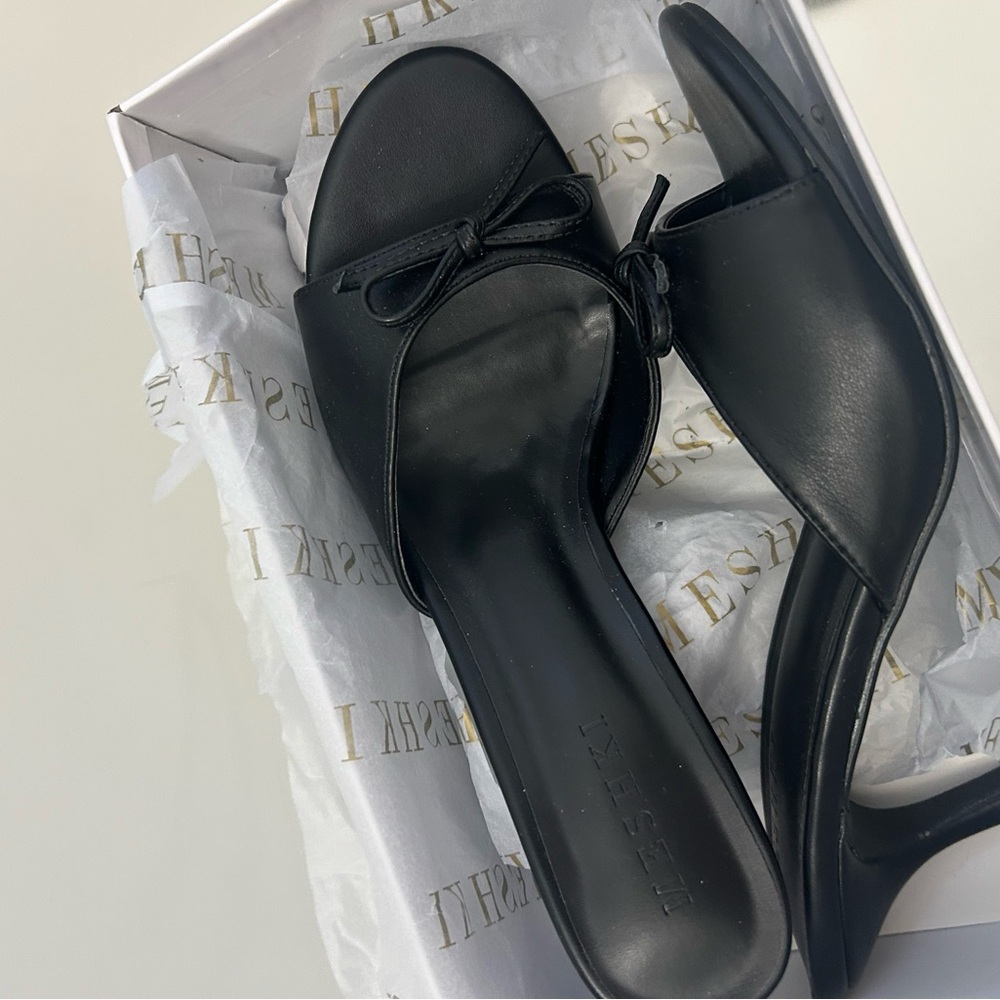 Black Women's Heeled Sandals
